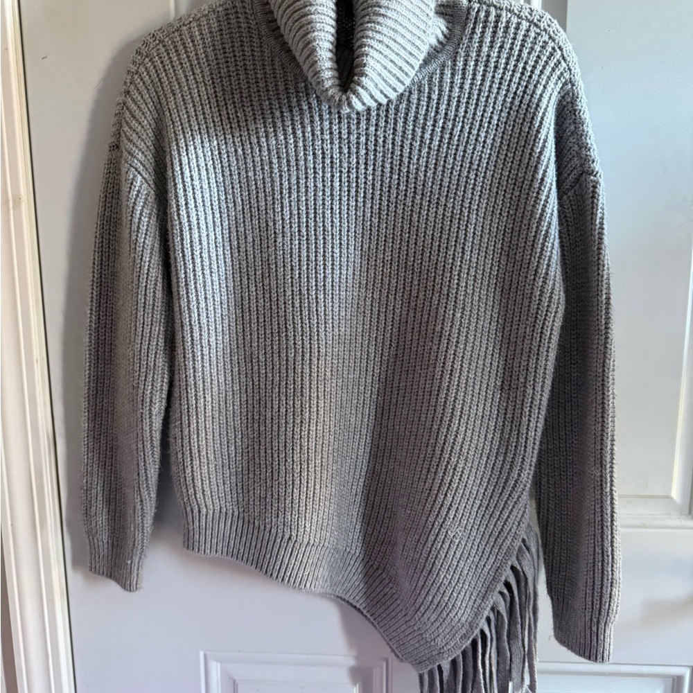 Vince Camuto Light Gray OversizedAsymmetrical Turtleneck Sweater